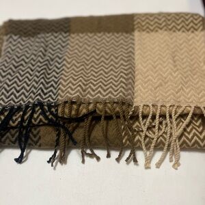 100% Cashmere Kringle Candle Cashmere Scarf Chevron Patterned Fringe